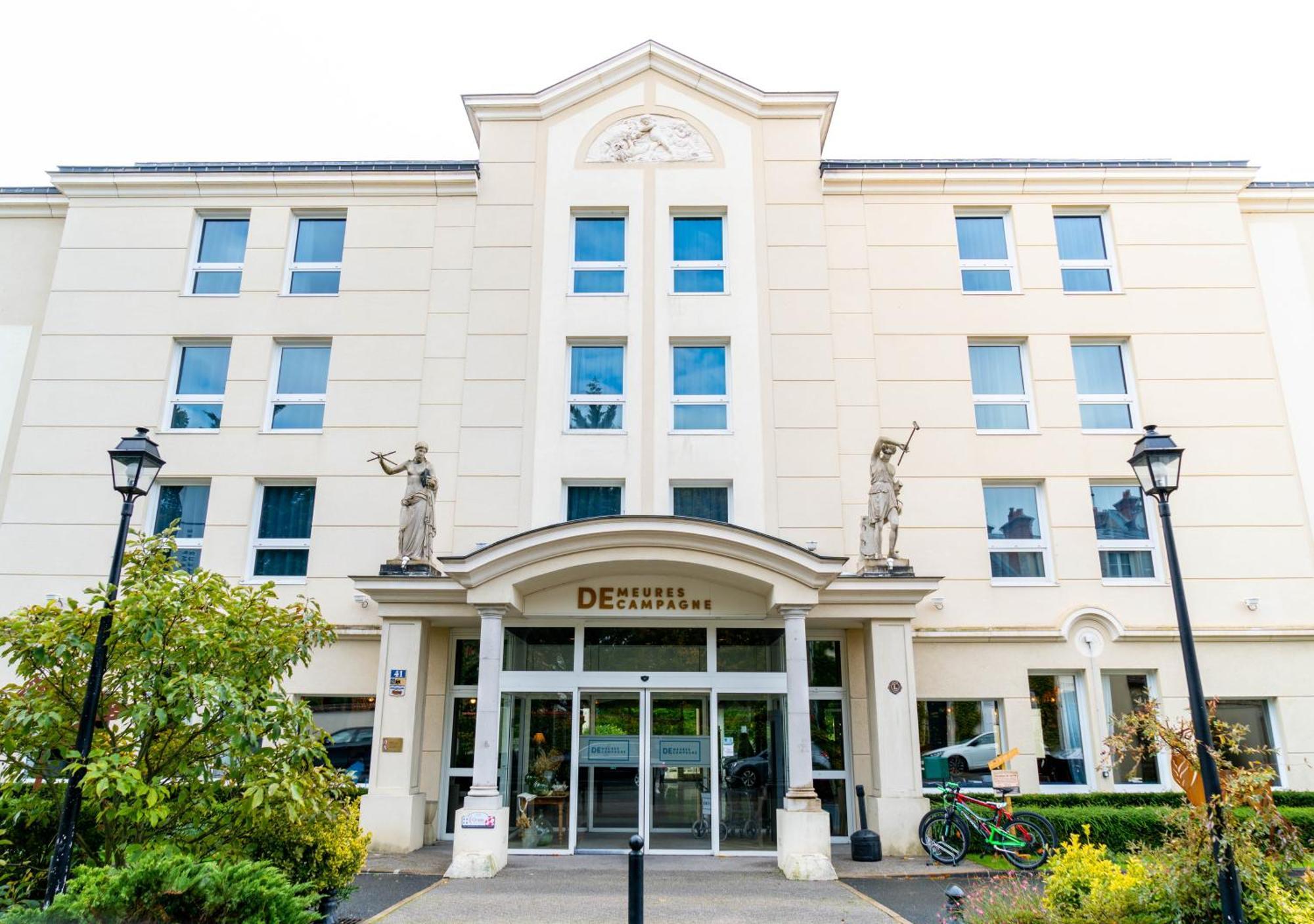 Hotel Mercure Chateau De Фонтенбло Екстер'єр фото